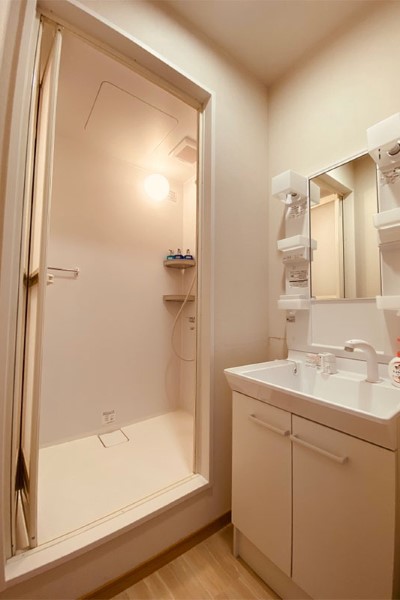 シャワールーム