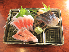 お刺身盛り合わせ