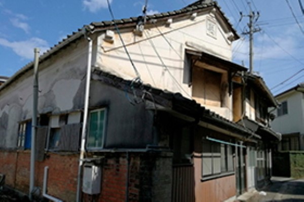 宇良田タダ顕彰碑 宇良田唯の生家蔵