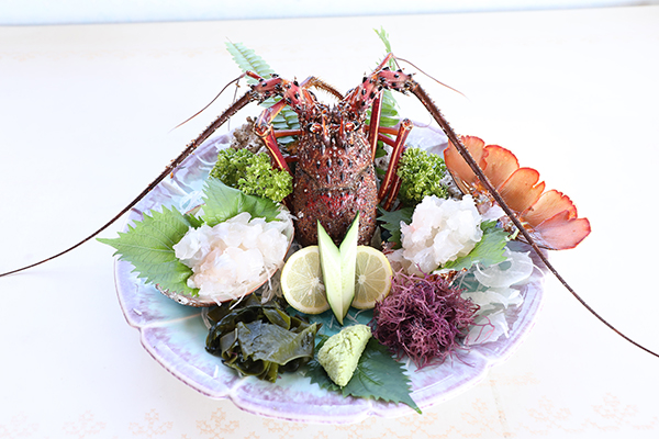 伊勢えびのお造り